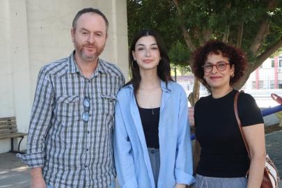 Azra, doğuştan gelen sessizliği erken tanıyla aştı