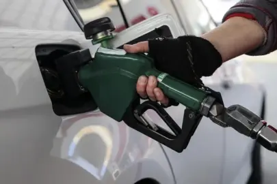 Benzine indirim geliyor