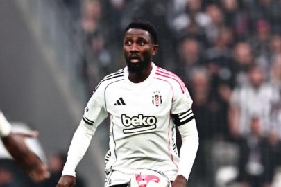 Beşiktaş duyurdu! Wilfred Ndidi'nin babası vefat etti