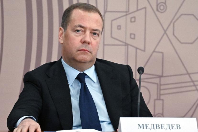 Dmitriy Medvedev: Geçen yıl Rus ordusuna 454 binin üzerinde kişi katıldı