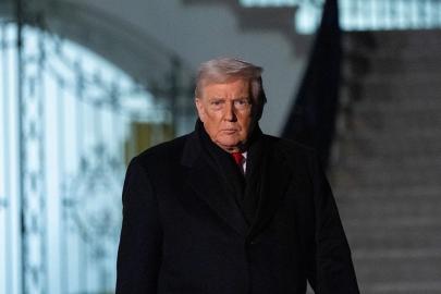 Donald Trump: İran'a büyük bir donanma gidiyor