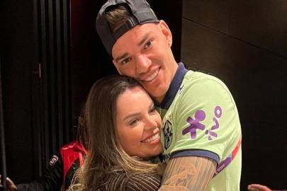 Ederson kurtarışlarıyla maça damga vurdu: Eşinden o anlara ait paylaşım geldi