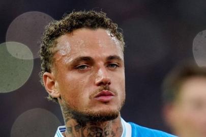 Galatasaray'a transferi bekleniyordu: Noa Lang sekerek soyunma odasına gitti!