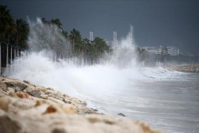 İçişleri Bakanlığı duyurdu: Doğu Karadeniz'de kar, Ege'de fırtına bekleniyor