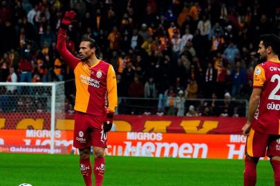 İlkay Gündoğan ve Leroy Sane, eski takımlarına karşı sahada