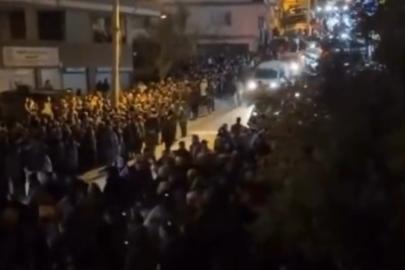 İzmir'de Menzil şeyhi izdihamı