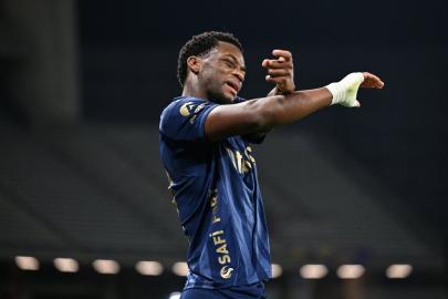 Jhon Duran, transfer kararını Fenerbahçe'ye bildirdi