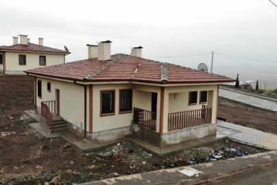 Kahramanmaraş'ta yuvasına kavuşan depremzede sevincini paylaştı