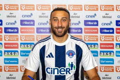 Kasımpaşa, Cenk Tosun'u açıkladı