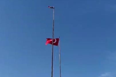 Nusaybin'de Türk bayrağı indirildi: DEM Parti'ye tepki çığ gibi