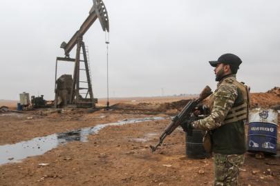 Petrol kuyularının kontrolü artık Suriye Devleti'nde