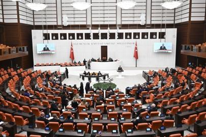 TBMM'de Türk bayrağına yönelik hain saldırıya ortak tepki