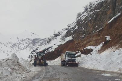 Ülke genelinde 5 ilde 558 yerleşim yerine ulaşım sağlanamıyor