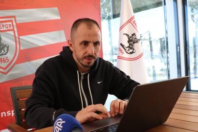 Zeki Yavru, AA'nın "Yılın Kareleri" oylamasına katıldı