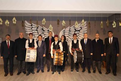 Ağrı’da geri dönüşümle hayat bulan restoran iftar sofrasıyla süslendi