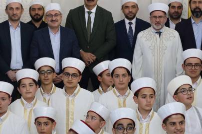 Aşkale’de 25 genç hafız icazetini aldı