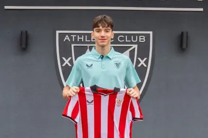 Athletic Bilbao, Efe Korkut'u transfer etti