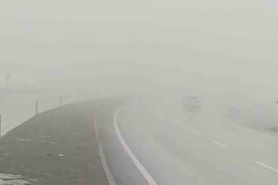 Bingöl’de yoğun sis görüş mesafesini düşürdü