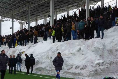 Bitlis Spor 1916 evinde puan kaybetti