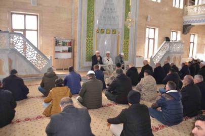 Bulanık’ta deprem şehitleri dualarla anıldı