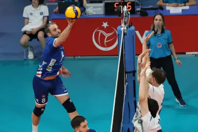 Bursa Büyükşehirli Efeler'den üst üste üçüncü galibiyet