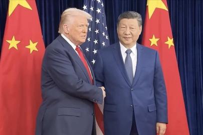 Donald Trump ile Şi Cinping telefonda görüştü