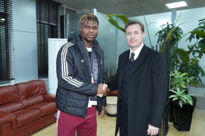 Emmanuel Agbadou, Beşiktaş'ın 198. yabancı oyuncusu