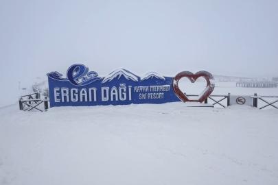 Ergan Dağı’nda kar rekoru: 2. etap teleski hattı kar altında