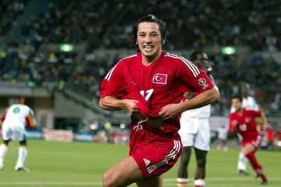 İlhan Mansız, Dünya Kupası'nda attığı "altın golün" hikayesini anlattı