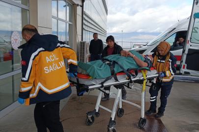 Kesimi yapılan mermer blok düştü, 5 işçi yaralandı