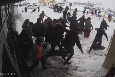 Malatya’da 7,6’lık depremin hastanedeki panik anları kamerada