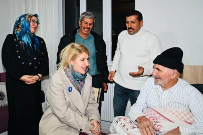 Milletvekili Ölmeztoprak, esnaf ve vatandaşlarla bir araya geldi