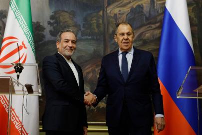 Rusya Dışişleri Bakanı Lavrov, İranlı mevkidaşı Arakçi ile görüştü