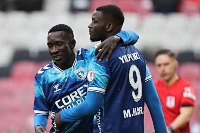 Samsunspor, kupada Bodrum FK'yı iki golle geçti