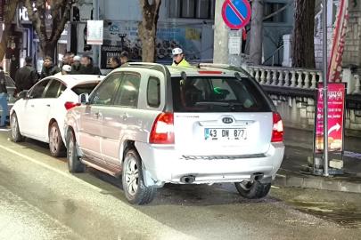 Sürücüsü fenalaşan cip 3 araca çarptı