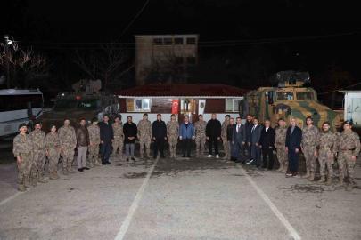 Vali Aydoğdu, Özel Harekat Şube Müdürlüğü personeliyle sahurda buluştu