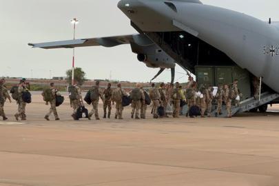 Almanya Irak’ta görev yapan askerlerini tahliye etti
