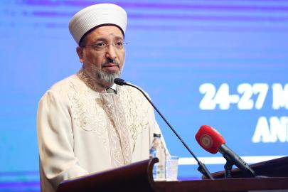 Arpaguş: Diyanet, milletin manevi hayatına rehberlik ediyor