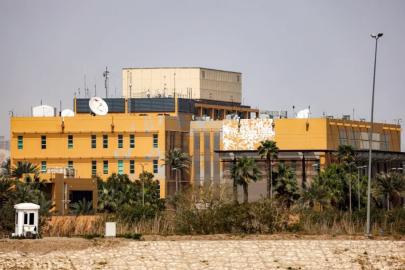 Bağdat'taki ABD Büyükelçiliği vuruldu: Hava savunma sistemi devre dışı kaldı