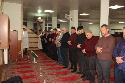 Batman'da Ramazanın manevi iklimi "hatimle teravih"te yaşatılıyor