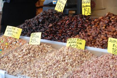 Bayram öncesi kuruyemiş satışları gramaja düştü: 'Çerez parası' lafı, tarihe karıştı!