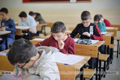 Bingöl'de okulda 'Kar spreyi' paniği: 30 öğrenci hastaneye kaldırıldı