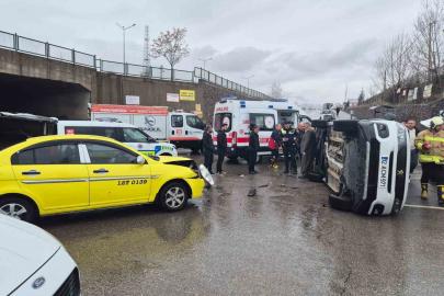 Bingöl’de trafik kazası : 5 yaralı