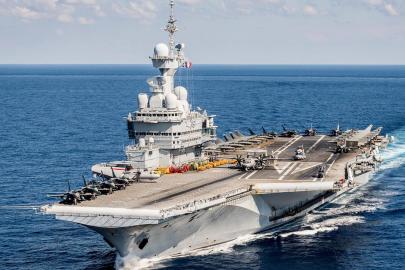 Bölgeye uçak gemisi gönderen Fransa'nın askerleri Erbil'de vuruldu: Bir subay öldü, 6 asker yaralandı