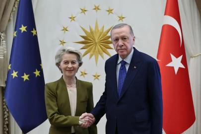 Cumhurbaşkanı Erdoğan AB Komisyonu Başkanı ile görüştü