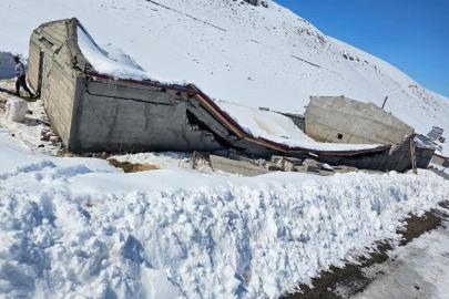 Iğdır’da ahır çöktü: Hayvanların önceden çıkarılması facianın önüne geçti