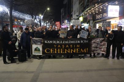 İran'a yönelik saldırılar İstanbul'un 6 ilçesinde eş zamanlı protesto edildi