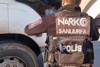 Şanlıurfa'da durdurulan tırda 33 kilo skunk ele geçirildi