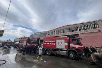 Şanlıurfa’da sanayi sitesinde yangın paniği