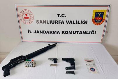 Şanlıurfa'da uyuşturucu operasyonu: Ruhsatsız silah ve uyuşturucu ele geçirildi
